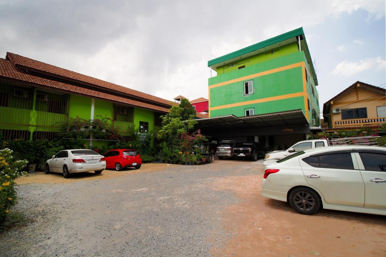 Khanidta Resort Pattaya Luaran gambar